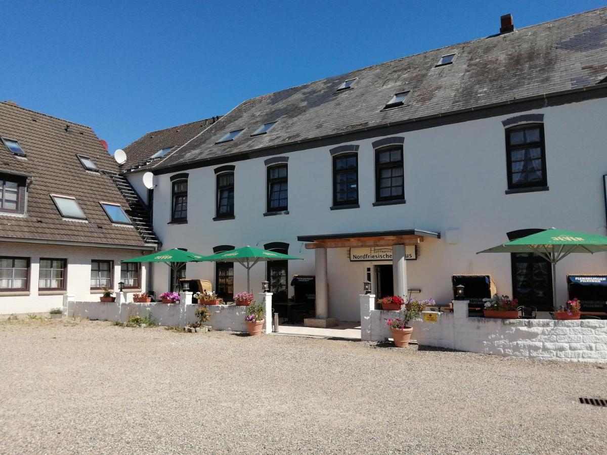 Nordfriesisches Haus Hotell Tönning Exteriör bild